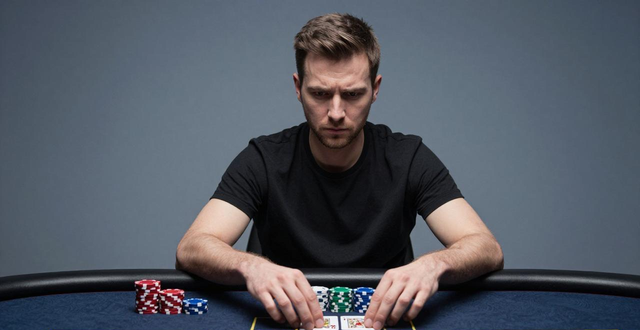 hhpoker投注策略：新手必学的下注技巧与牌面选择方法